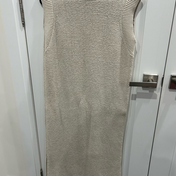 Knit dress - Picture 3 of 3